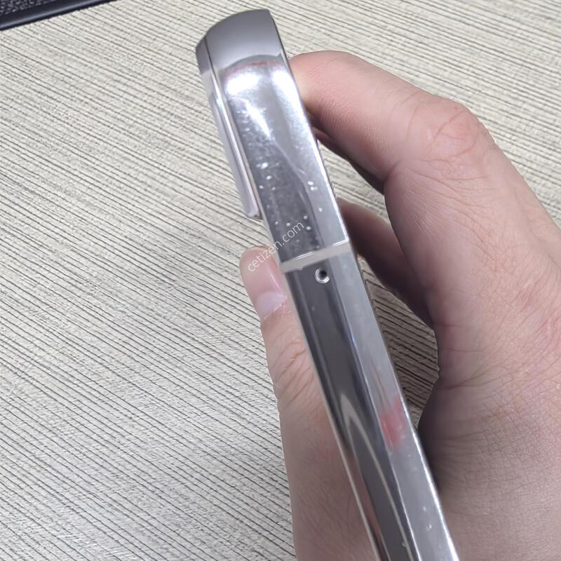 22�÷��� 256GB