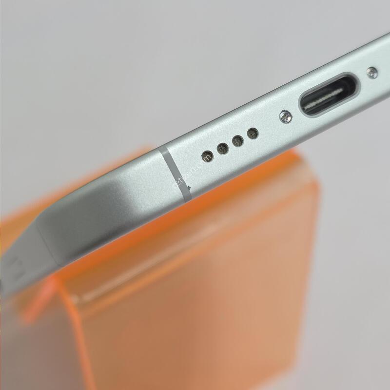 ������16�÷��� 256GB ȭ��Ʈ