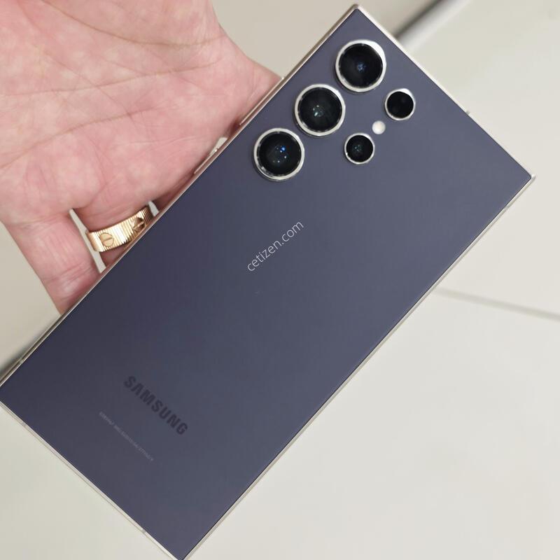 ������ S24 ��Ʈ�� ���� 256GB / ���ܻ� / �ڽ�����