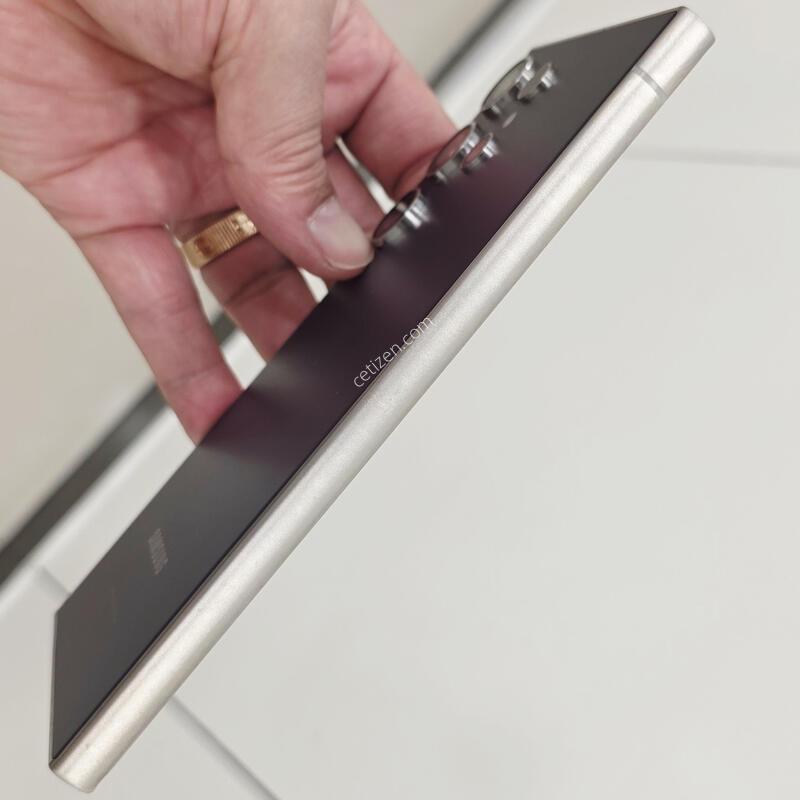 ������ S24 ��Ʈ�� ���� 256GB / ���ܻ� / �ڽ�����