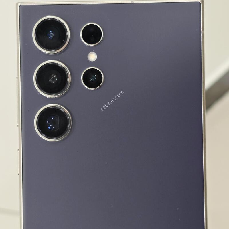 ������ S24 ��Ʈ�� ���� 256GB / ���ܻ� / �ڽ�����