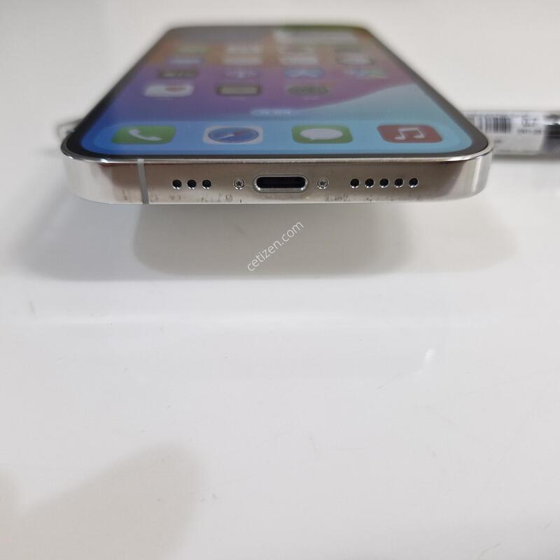 12����128GBȭ��Ʈ ���̽����� A-��