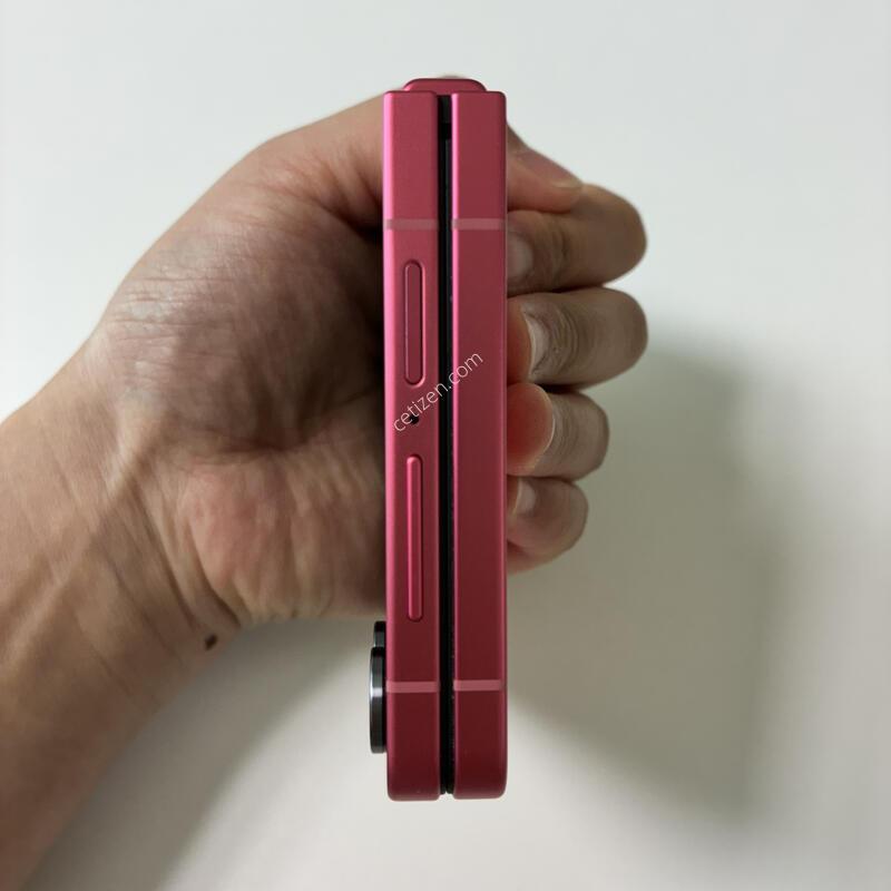 ������ �ø�7 �ڶ����� 256G ������ �Ǹ��մϴ�.