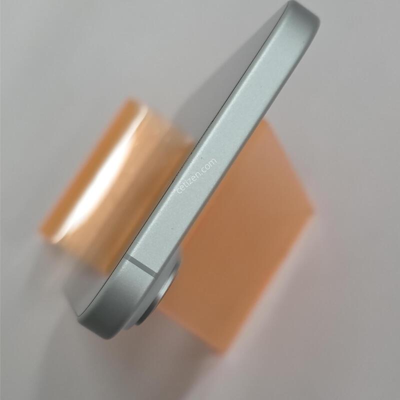 ������16�÷��� 256GB ȭ��Ʈ