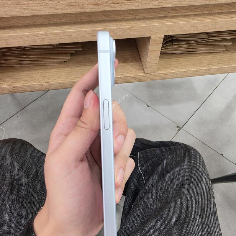 ������ 15 ȭ��Ʈ 128GB �Ǹ��մϴ�