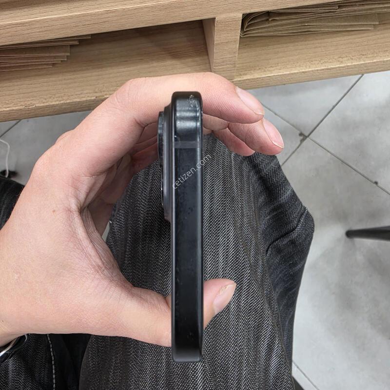 ������ 15 ���� 128GB �Ǹ��մϴ�