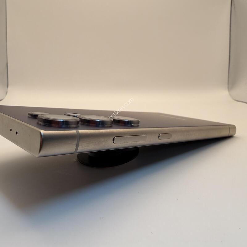 ������ S24 ��Ʈ�� 256GB ƼŸ�� �׷��� / ���þ��� ���� / �����۵� / �˶��� ����