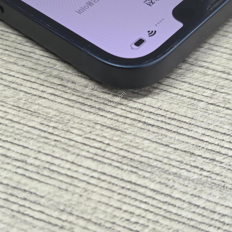 ������13 256GB