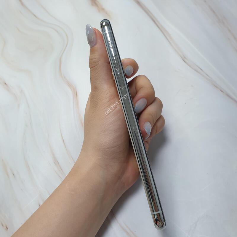 ������11���θƽ� �ǹ� 256G A�� �Ǹ��մϴ�