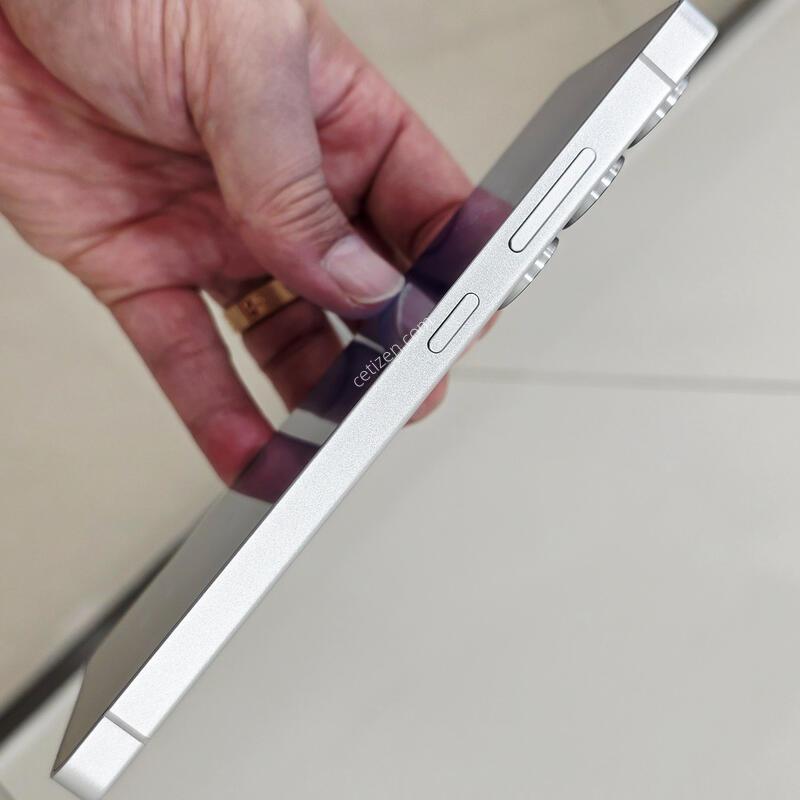 ������ S25 ��Ʈ�� ƼŸ�� ȭ��Ʈ 512GB Ǯ�ڽ� A�� �Ǹ�