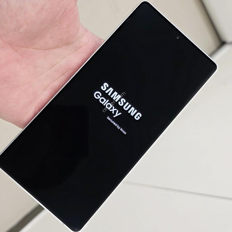 ������ S25 ��Ʈ�� ƼŸ�� ȭ��Ʈ 512GB Ǯ�ڽ� A�� �Ǹ�