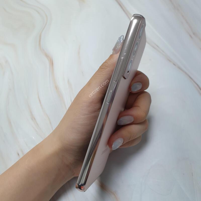 KT ������ S22 5G ��ũ��� 256G A�� �Ǹ��մϴ�
