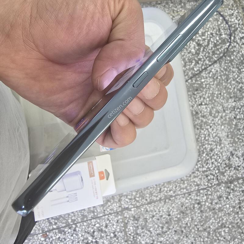 SK S22(S901) 256G �׸����� ����� �˴ϴ�