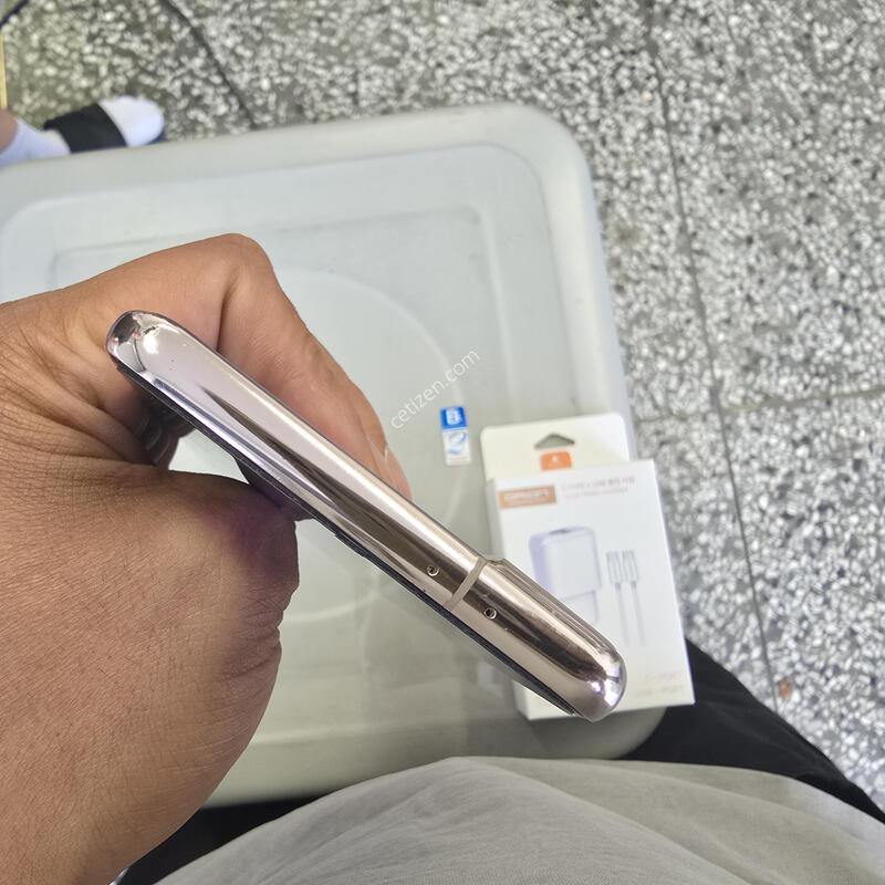 SK S21+ (G996) 256G ���û��� ����� �˴ϴ�