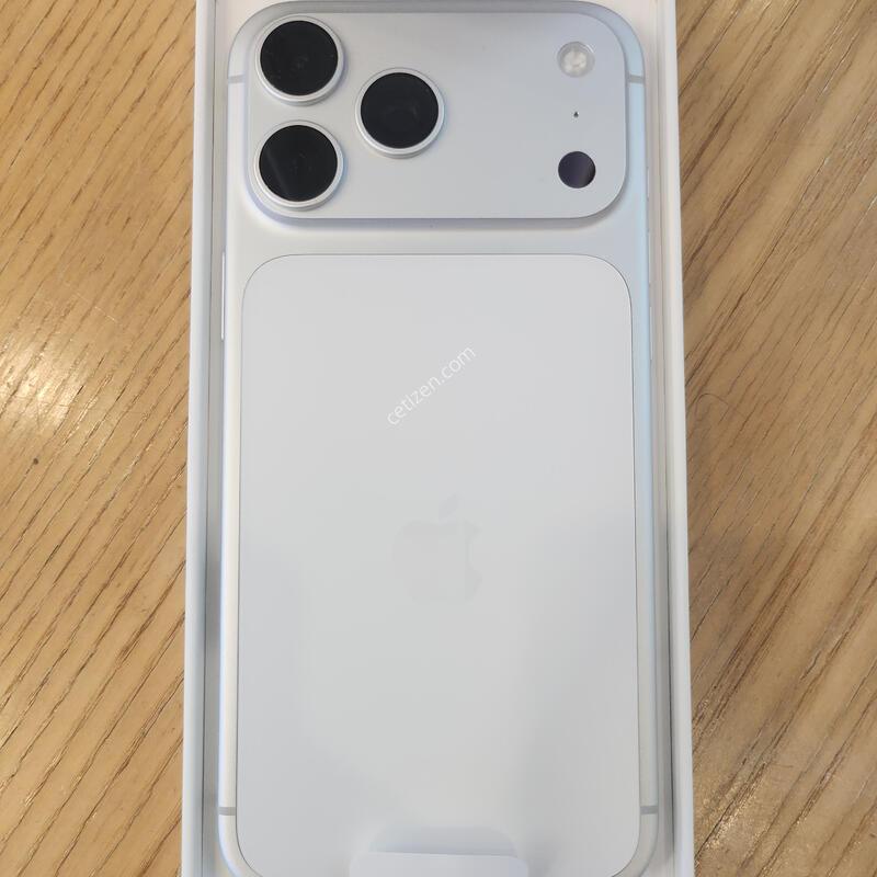 ������17���θƽ� ȭ��Ʈ 256GB �ܼ����� �Ǹ��մϴ�
