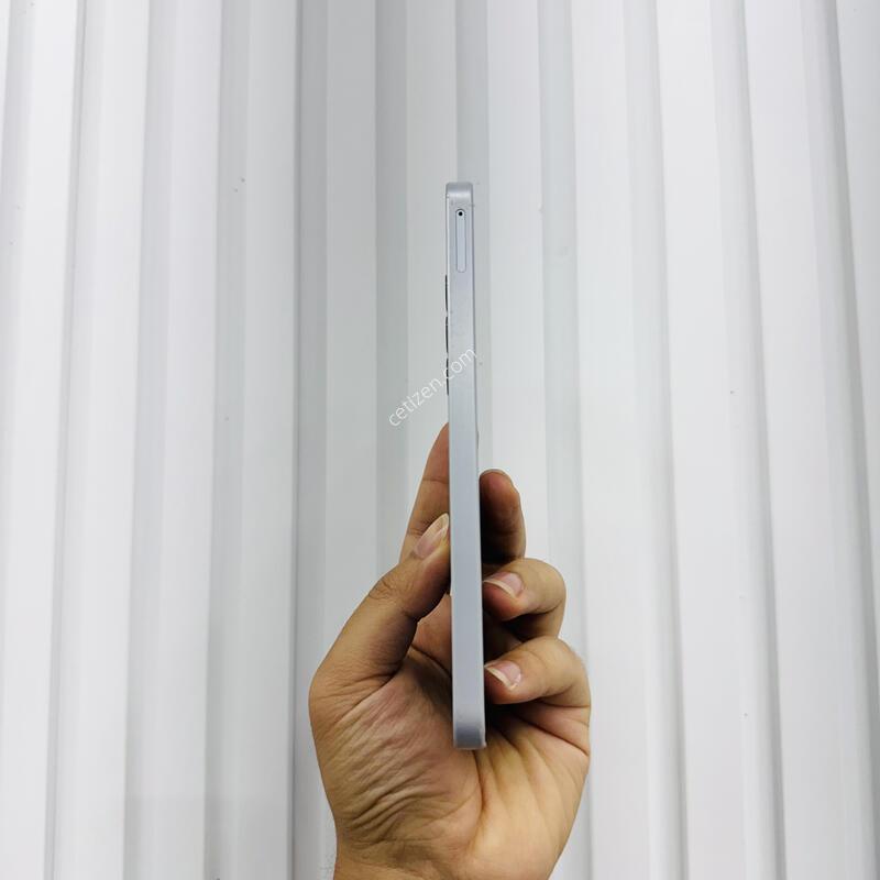 ������A16 ����Ʈ�׷��� 128GB