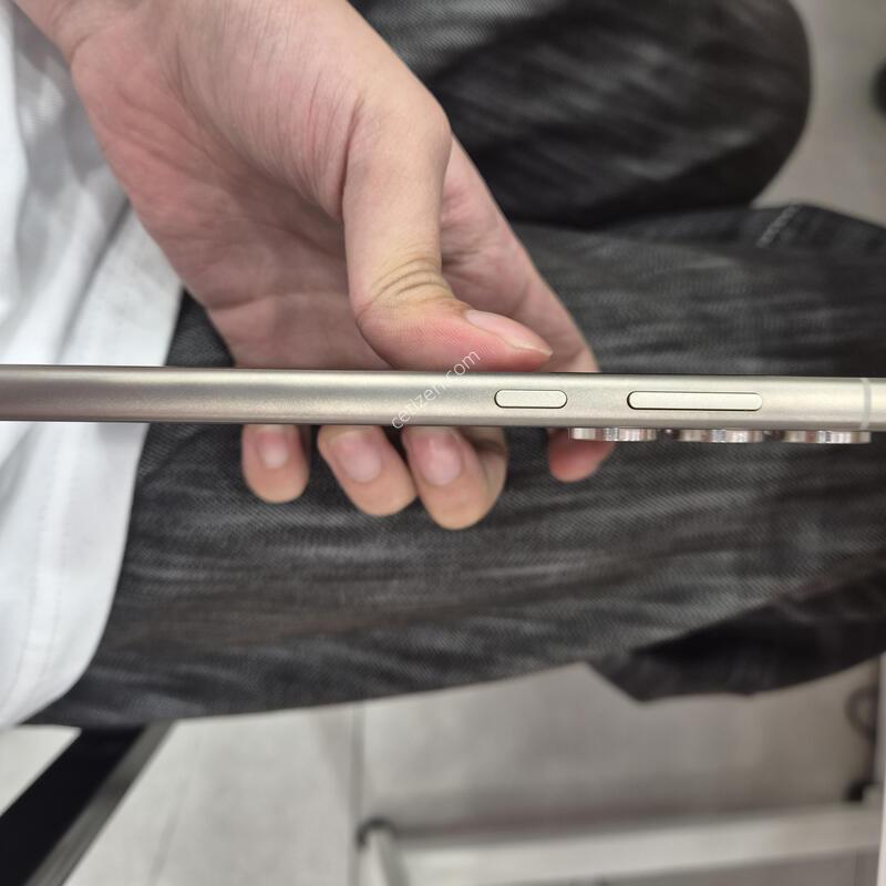 S24��Ʈ�� 256GB A�� �Ǹ��մϴ�.