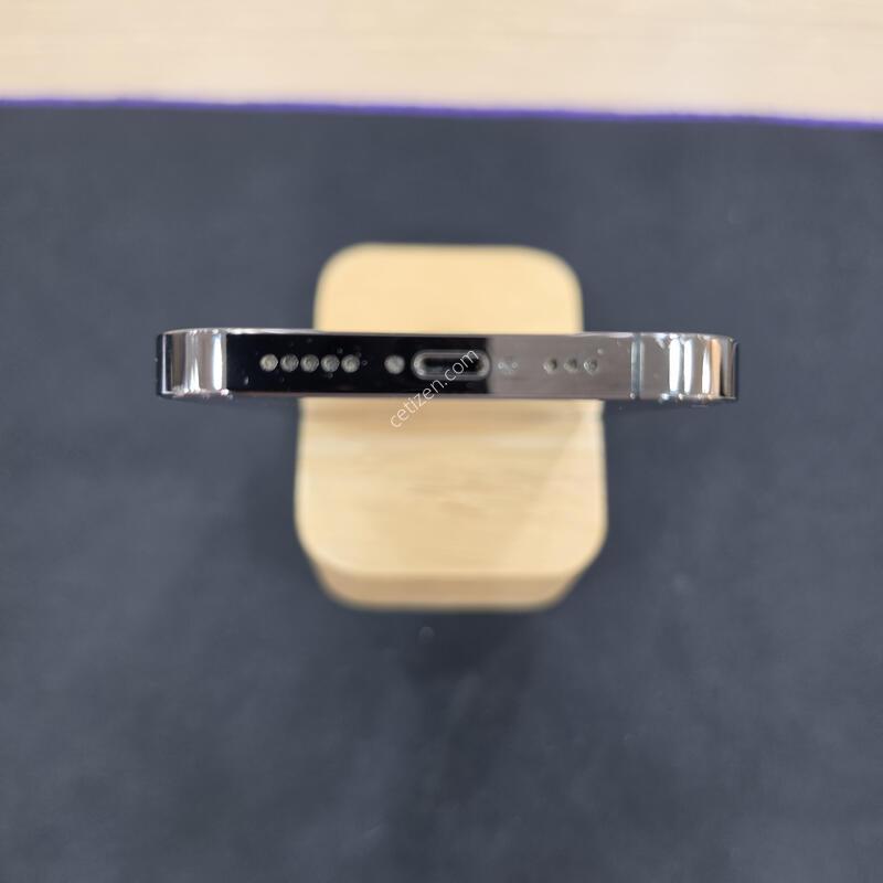 SKT ������13���� 256GB �׷�����Ʈ