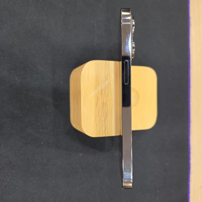 SKT ������13���� 256GB �׷�����Ʈ