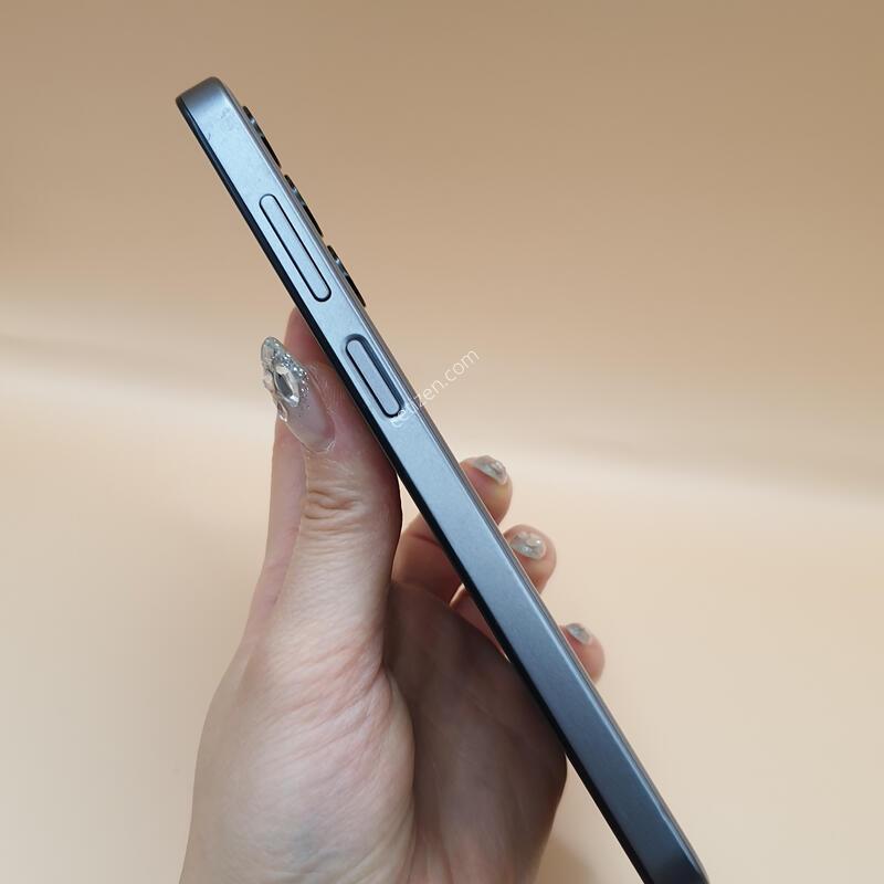 ������ ���̵�7 128G (M156S) �׷��� S�� �Ǹ��մϴ�
