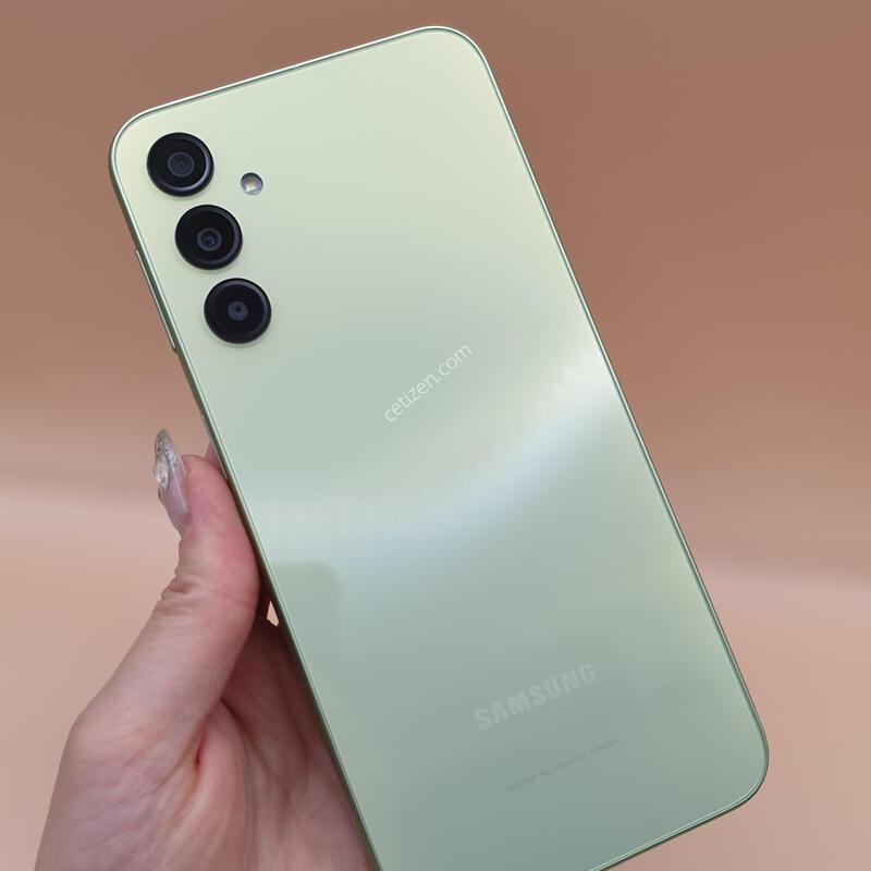 ������A24 (A245) �׸� 128�Ⱑ S�� �Ǹ��մϴ�