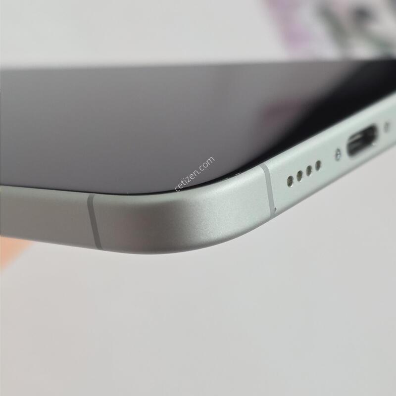 ������16�÷��� 256GB ȭ��Ʈ