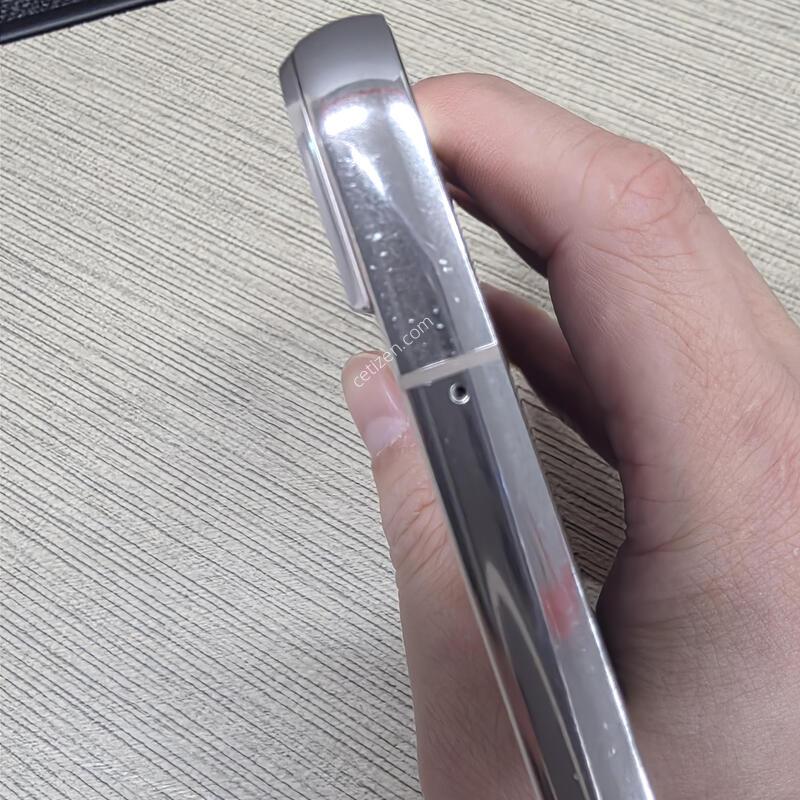 22�÷��� 256GB