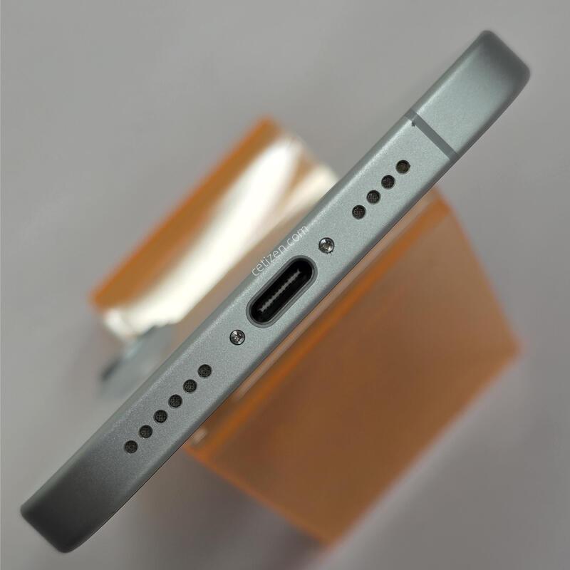 ������16�÷��� 256GB ȭ��Ʈ