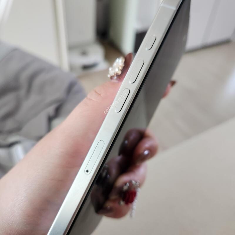 ������16���� 256GB ȭ��Ʈ �Ǹ��ؿ�
