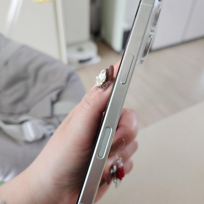 ������16���� 256GB ȭ��Ʈ �Ǹ��ؿ�