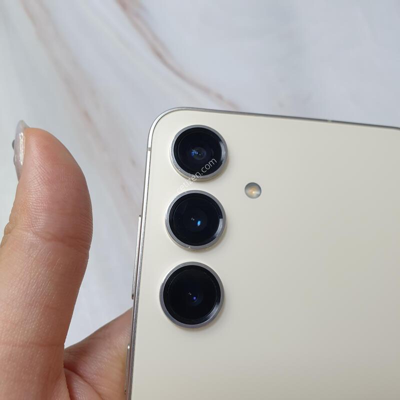 LG ������ S24+ ���ο� 256G A�� �Ǹ��մϴ�