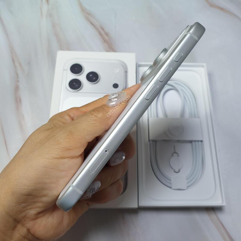 ������17���� �ǹ� 256G ����ǰ �̻�� S�� Ǯ�ڽ�-���͸�100%