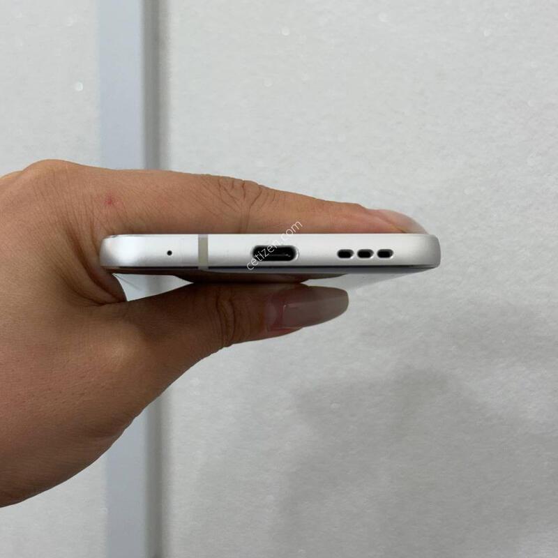 LG G6 �÷�Ƽ�� 64GB Y1946