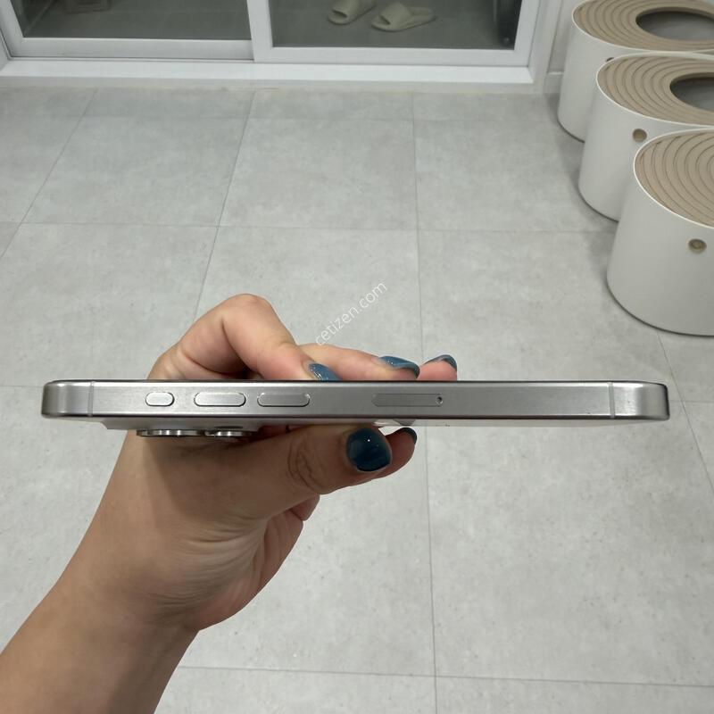 ������ 15 ���� 256GB ȭ��Ʈ Ǯ��