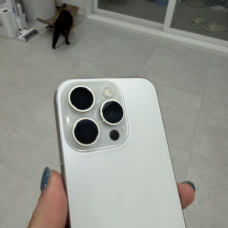 ������ 15 ���� 256GB ȭ��Ʈ Ǯ��