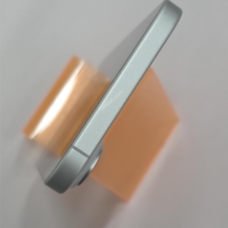 ������16�÷��� 256GB ȭ��Ʈ