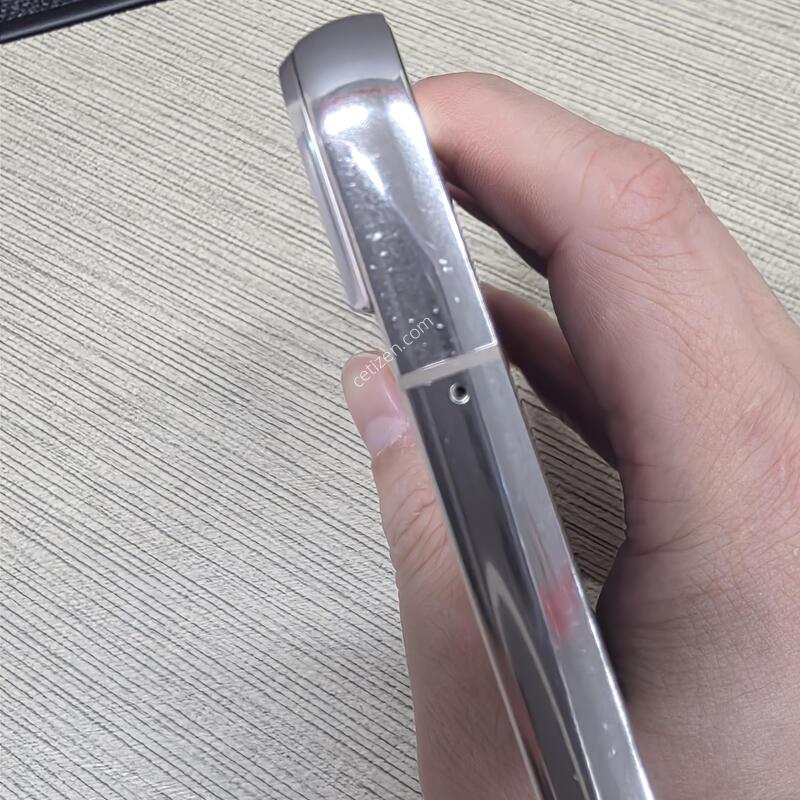 22�÷��� 256GB