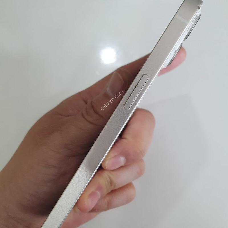 ������13 256G ���ܻ� ���±� �߰��� �����