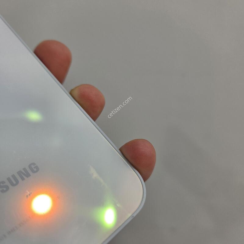 ������ A15 128GB ȭ��Ʈ
