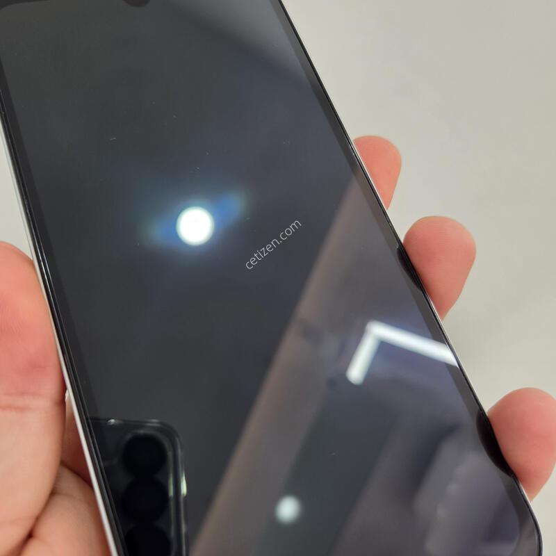 ������ A15 128GB ȭ��Ʈ