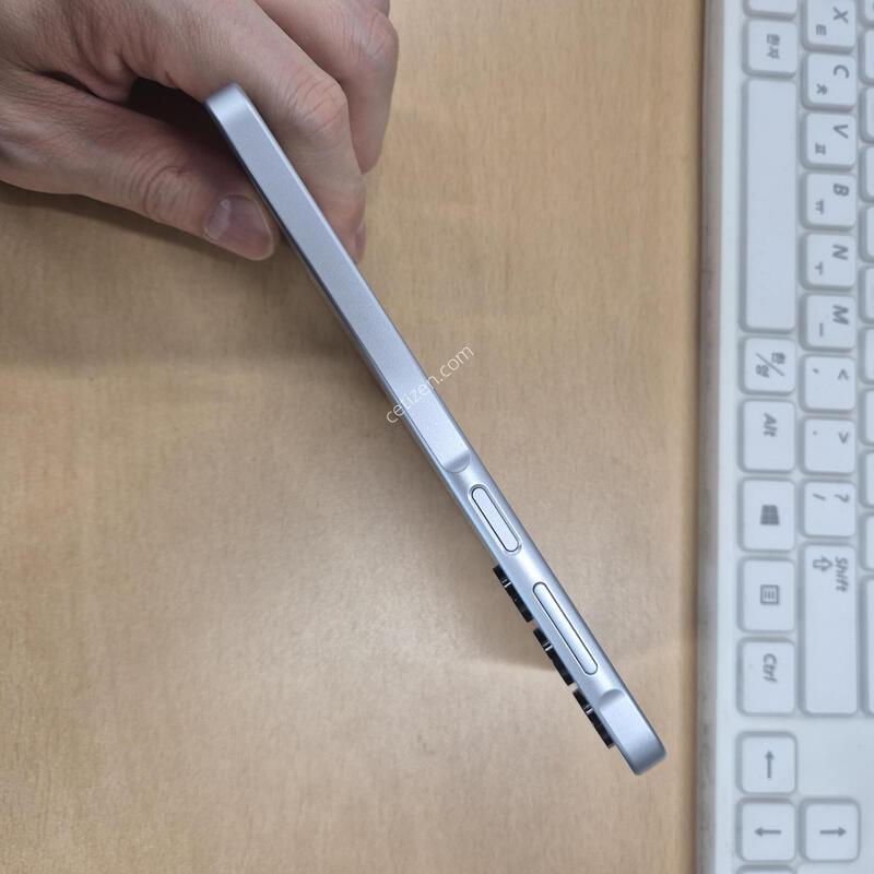 �����ù���4 ȭ��Ʈ S�� 128GB