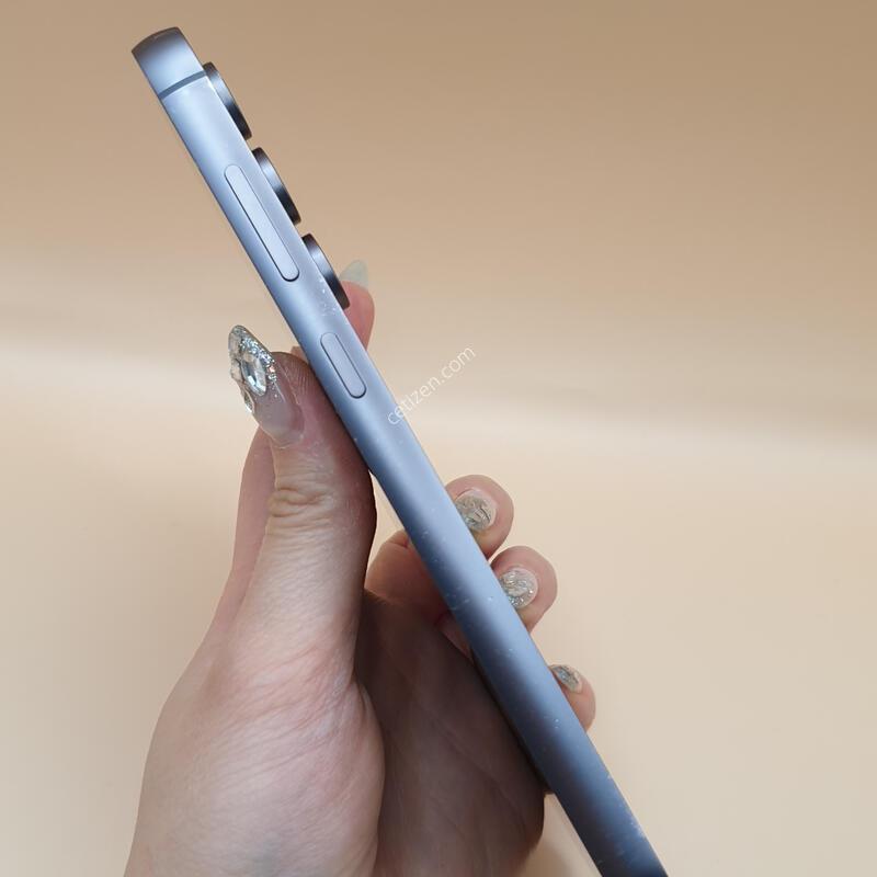 ������S23FE �׶�����Ʈ 256�Ⱑ �Ǹ��մϴ�-S711N
