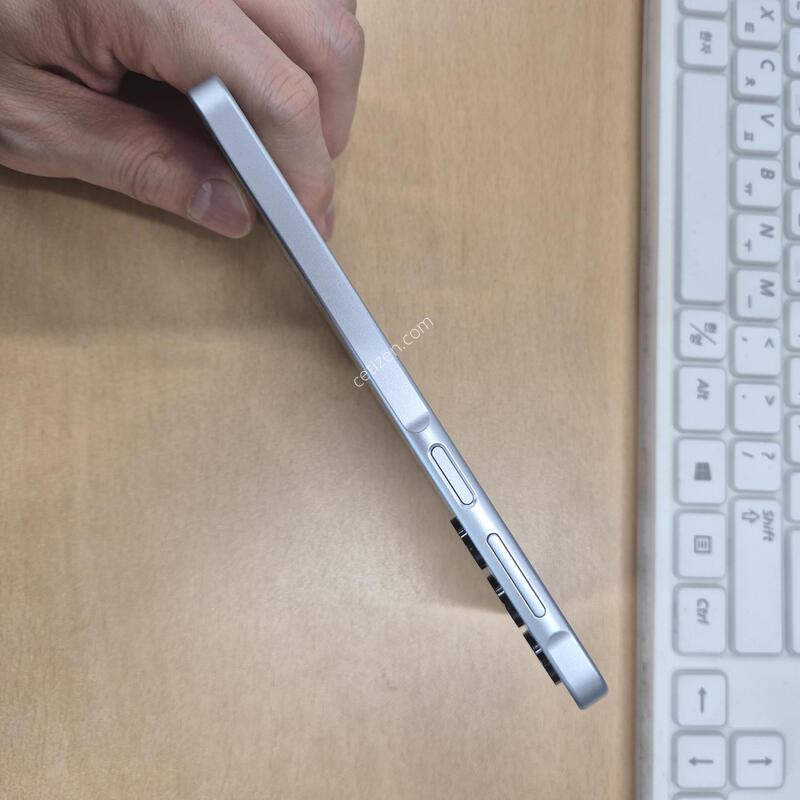 �����ù���4 ȭ��Ʈ S�� 128GB