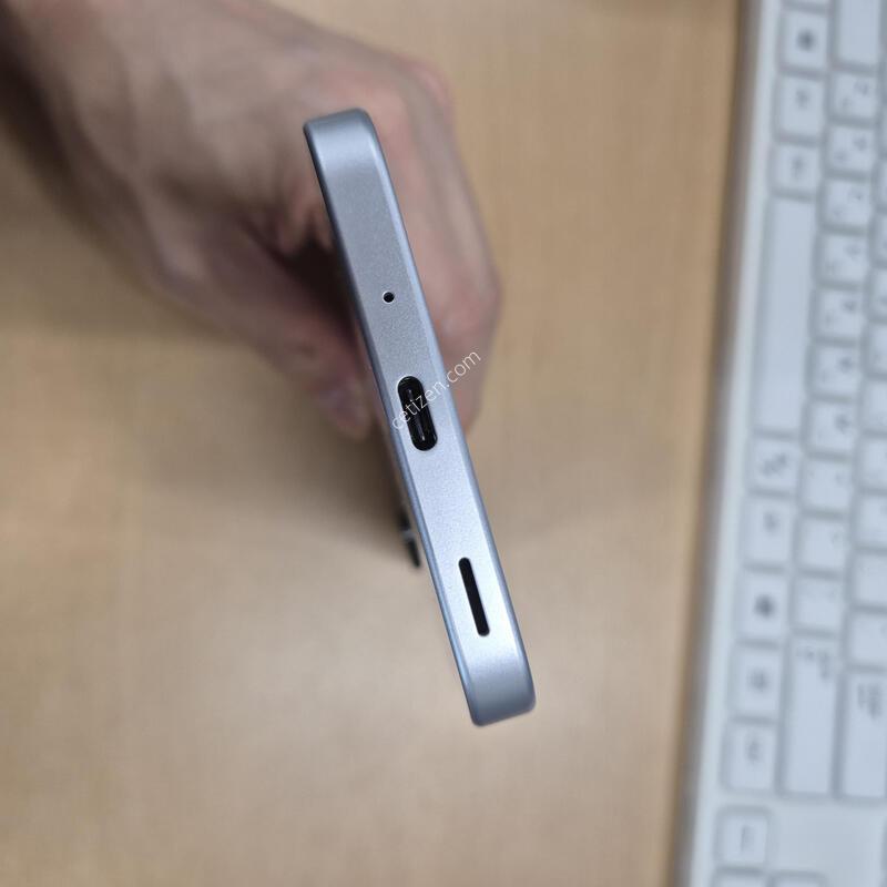 �����ù���4 ȭ��Ʈ S�� 128GB