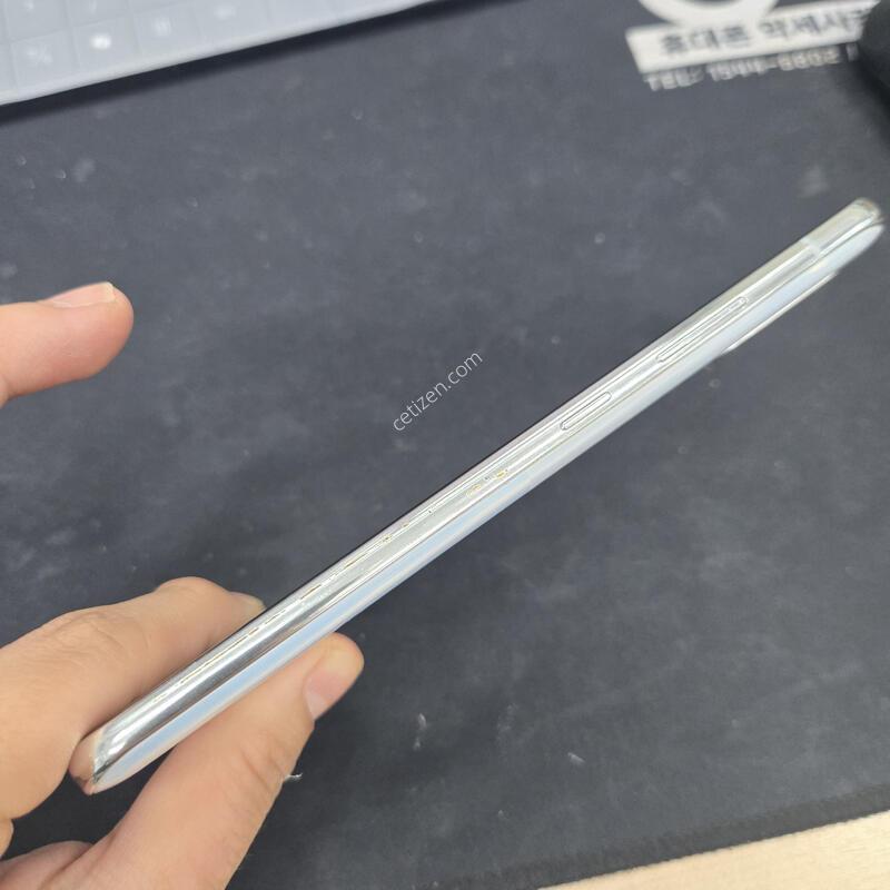 ������ A90 ȭ��Ʈ 128GB �ܰ�S���ܻ����Ǹ�