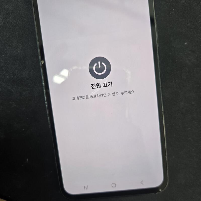 ������ ����4 ���� �����ܻ�  128GB �����ϰ��Ǹ��մϴ�