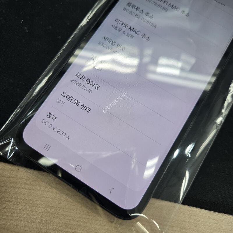 ������ ����4 ���� �����ܻ�  128GB �����ϰ��Ǹ��մϴ�