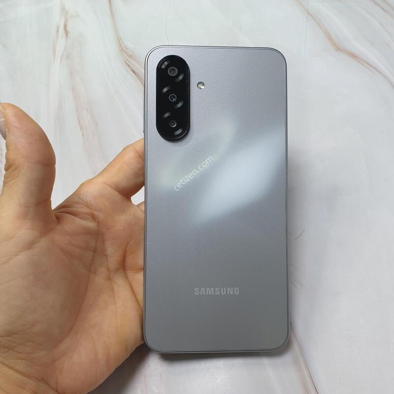 LG ������ A17 Ű���� �׷��� 128G S�� �Ǹ��մϴ�
