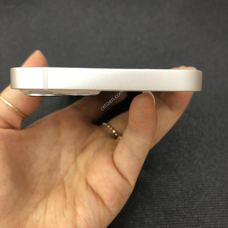 ������13 ȭ��Ʈ 256G,����ǰ��,���͸����� 87%,����������