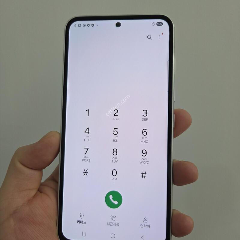������ ����4 128GB ȭ��Ʈ